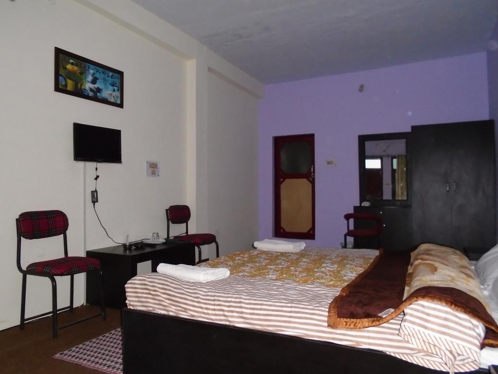 New Dolma Hotel Almora Habitación foto